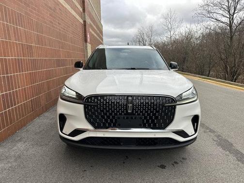 2025 Lincoln Aviator Premiere