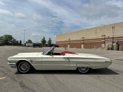 1965 Ford Thunderbird Base