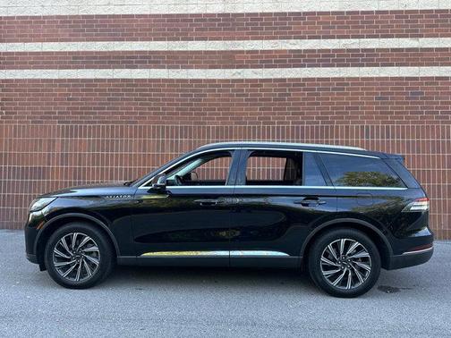2025 Lincoln Aviator Livery