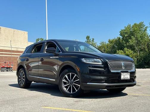 2022 Lincoln Nautilus Standard