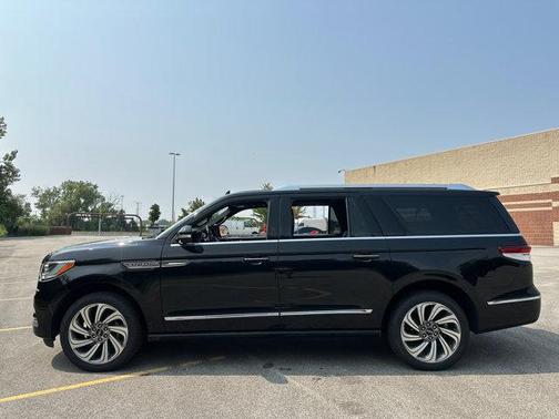 2022 Lincoln Navigator Reserve