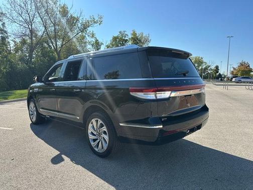 2024 Lincoln Navigator Premiere