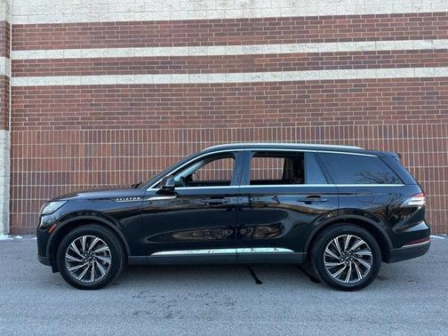 2025 Lincoln Aviator Livery