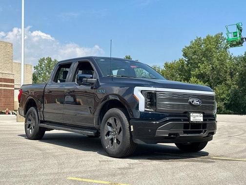 2025 Ford F-150 Lightning LARIAT