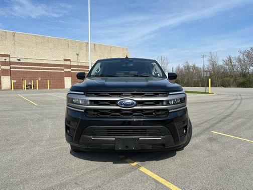 2022 Ford Expedition Max XLT