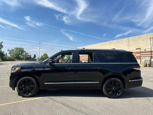 2024 Lincoln Navigator Reserve