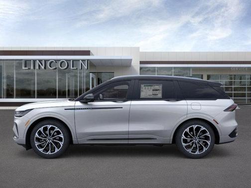 2025 Lincoln Nautilus Reserve