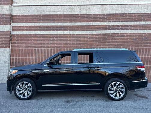 2023 Lincoln Navigator Reserve