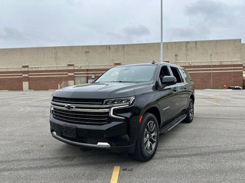 2022 Chevrolet Suburban LT