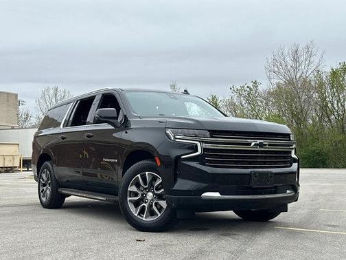 2022 Chevrolet Suburban LT