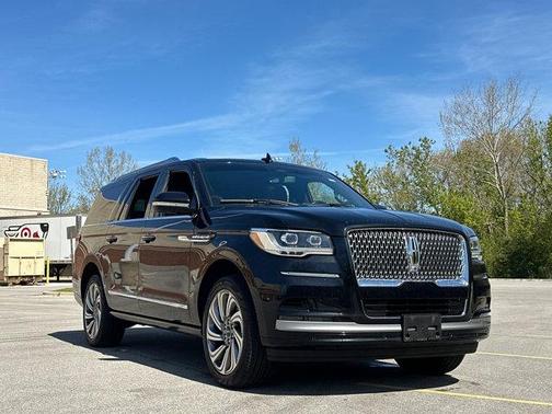 2023 Lincoln Navigator Standard L