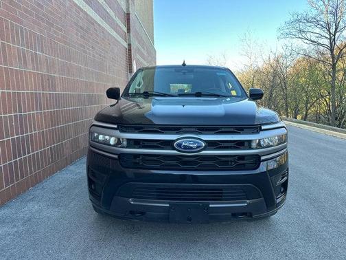 2023 Ford Expedition Max XLT