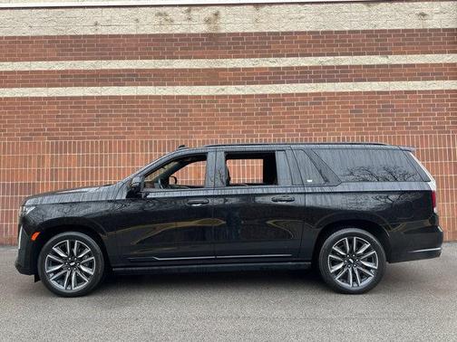 2024 Cadillac Escalade ESV Sport