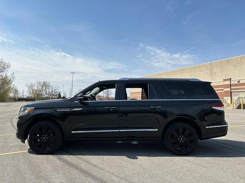 2024 Lincoln Navigator Reserve
