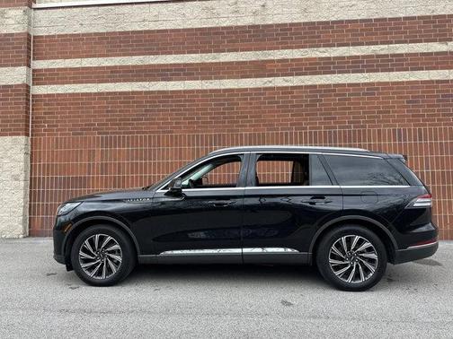 2025 Lincoln Aviator Livery