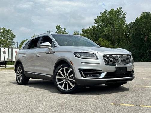 2019 Lincoln Nautilus Select