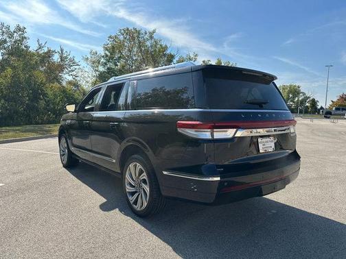 2023 Lincoln Navigator Standard L