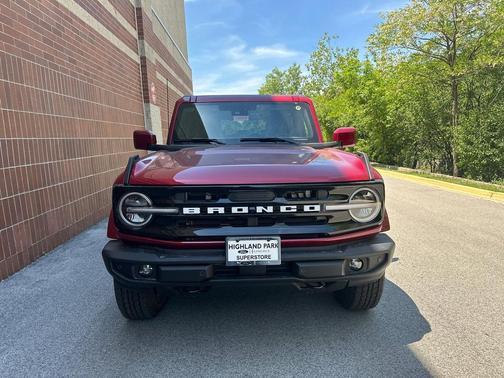 RUBY RED MET TNTD CLEARCOAT 2026 Ford Bronco Outer Banks