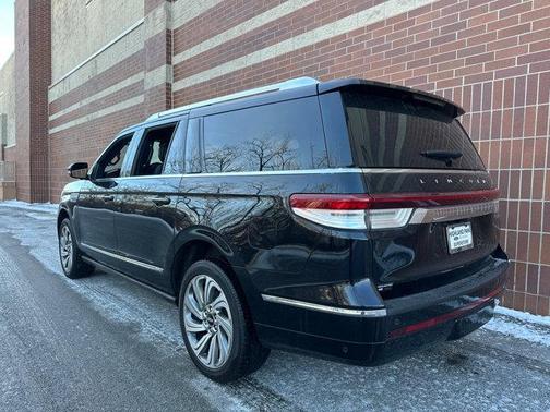 2023 Lincoln Navigator Standard L