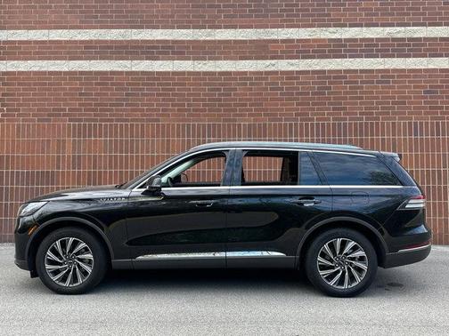 2025 Lincoln Aviator Livery