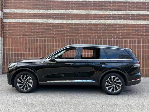 2025 Lincoln Aviator Livery