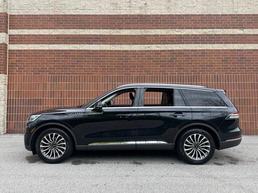INFINITE BLACK MET CC 2024 Lincoln Aviator Premiere
