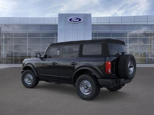 2025 Ford Bronco Base 4 Door 4x4