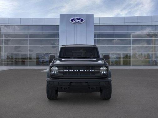 2025 Ford Bronco Base 4 Door 4x4