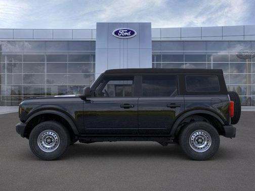 2025 Ford Bronco Base 4 Door 4x4