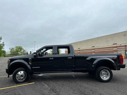2022 Ford F-450 Platinum