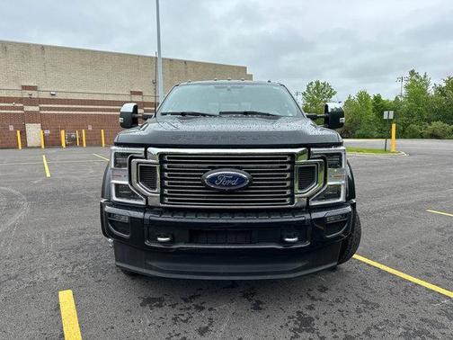 2022 Ford F-450 Platinum