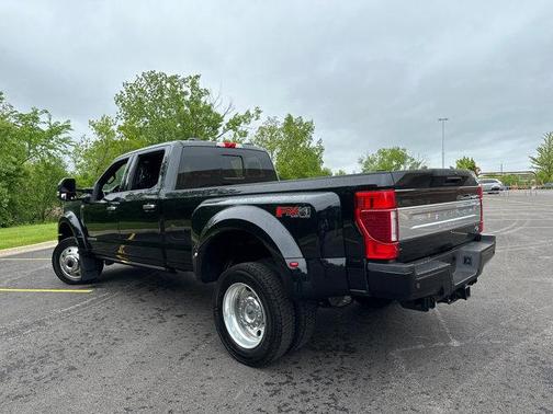 2022 Ford F-450 Platinum