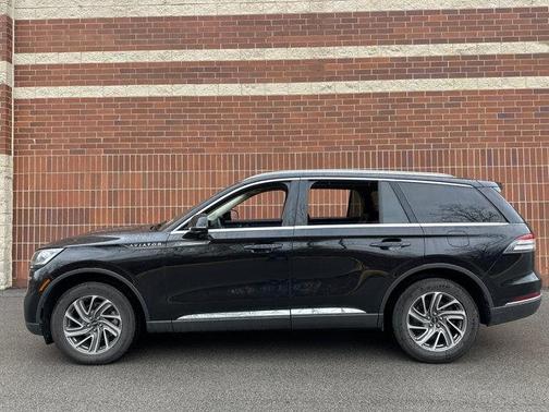2023 Lincoln Aviator Livery