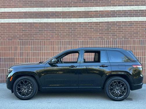 2025 Jeep Grand Cherokee Summit