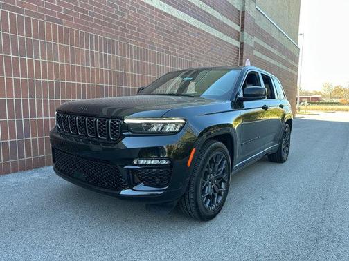 2025 Jeep Grand Cherokee Summit