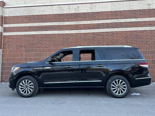 2024 Lincoln Navigator Premiere