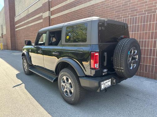 SHADOW BLACK 2026 Ford Bronco Big Bend
