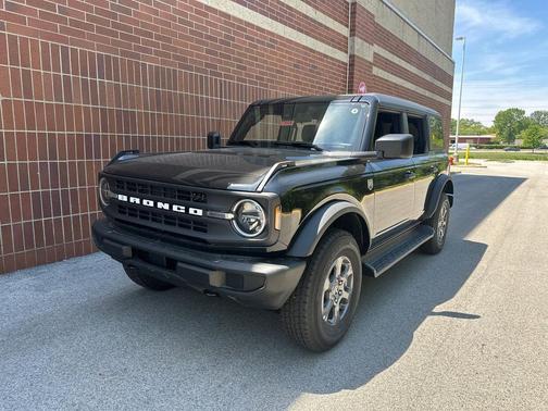 SHADOW BLACK 2026 Ford Bronco Big Bend
