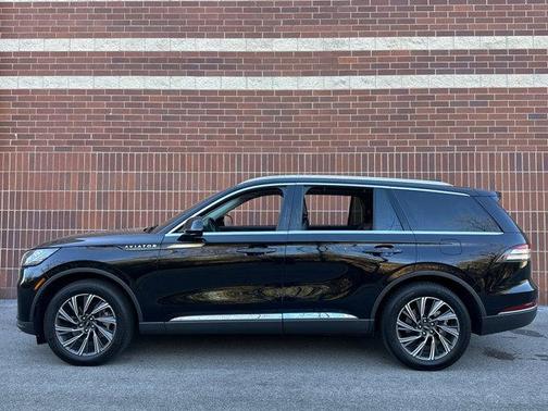 2025 Lincoln Aviator Livery