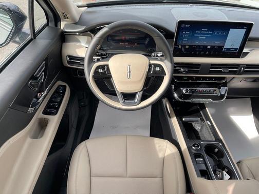 Metallic 2026 Lincoln Corsair Premiere