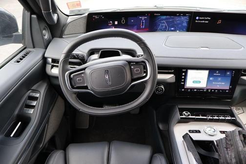 Gray Mist 2026 Lincoln Navigator Reserve