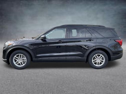 Agate Black Metallic 2026 Ford Explorer Active