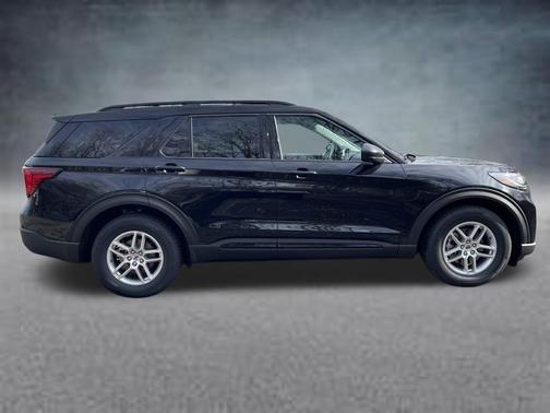 Agate Black Metallic 2026 Ford Explorer Active