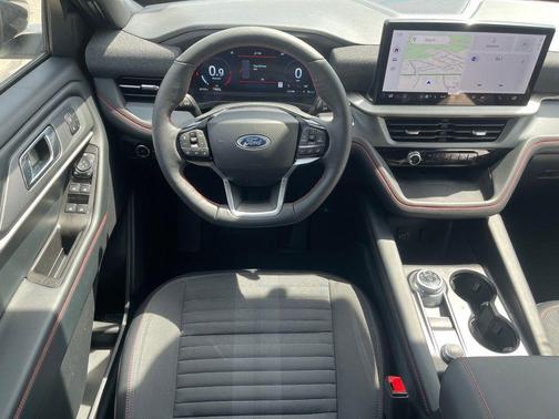 Star White 2026 Ford Explorer ST-Line
