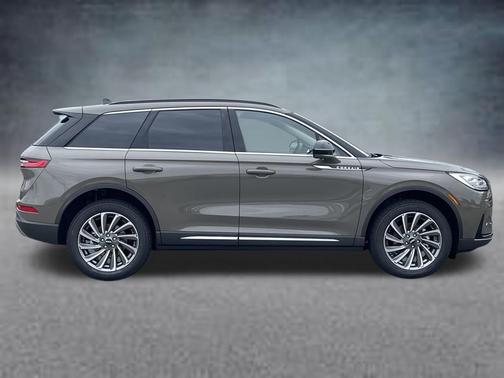 Harbor Gray Metallic 2025 Lincoln Corsair Reserve