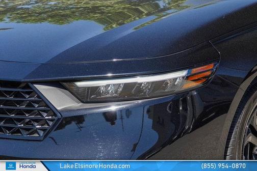 Crystal Black Pearl 2025 Honda Accord SE