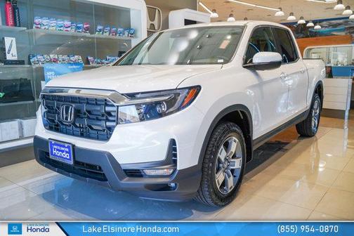 Platinum White Pearl 2026 Honda Ridgeline RTL