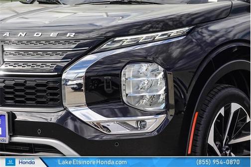 2023 Mitsubishi Outlander SE