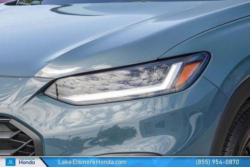 Pearl 2025 Honda HR-V Sport