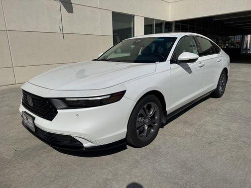 Platinum White Pearl 2024 Honda Accord Hybrid EX-L